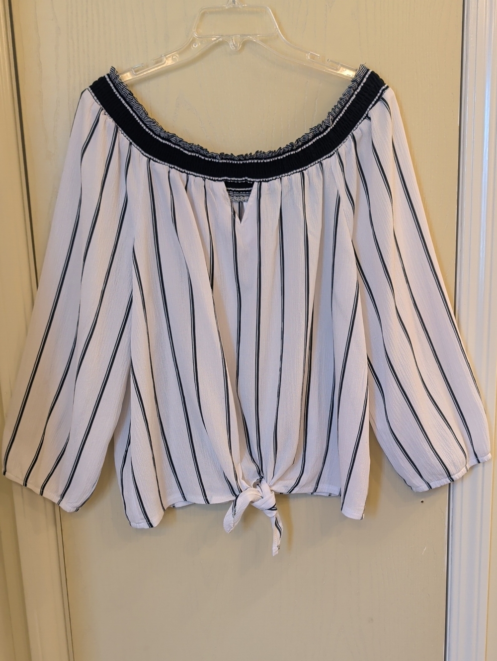 No Boundaries White & Navy Striped Off-Shoulder Tie-Hem Top Size 3XL